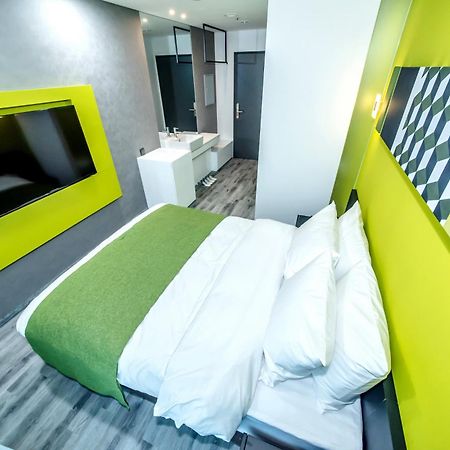 Co-Op City Hotel Seongsan Согвипхо Экстерьер фото