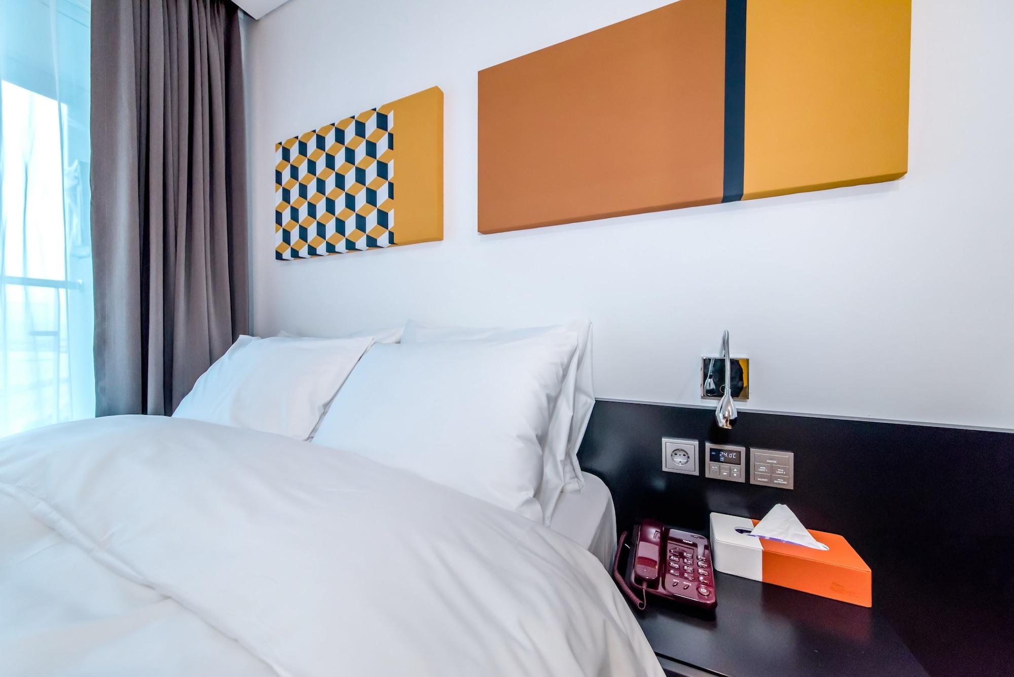 Co-Op City Hotel Seongsan Согвипхо Экстерьер фото