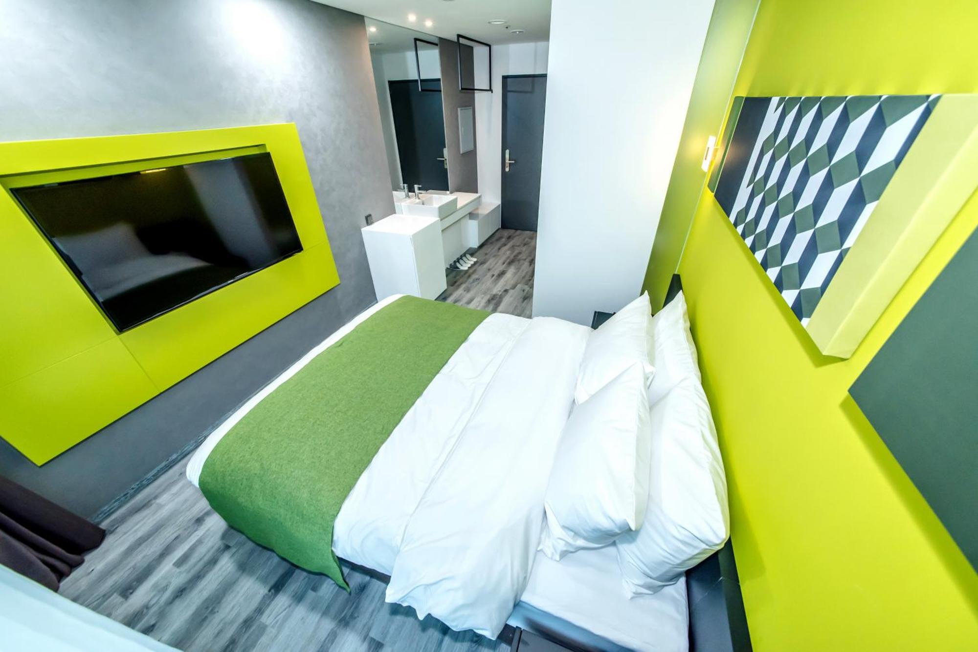 Co-Op City Hotel Seongsan Согвипхо Экстерьер фото
