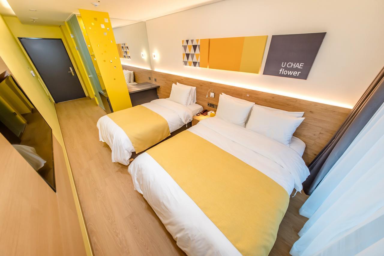 Co-Op City Hotel Seongsan Согвипхо Экстерьер фото