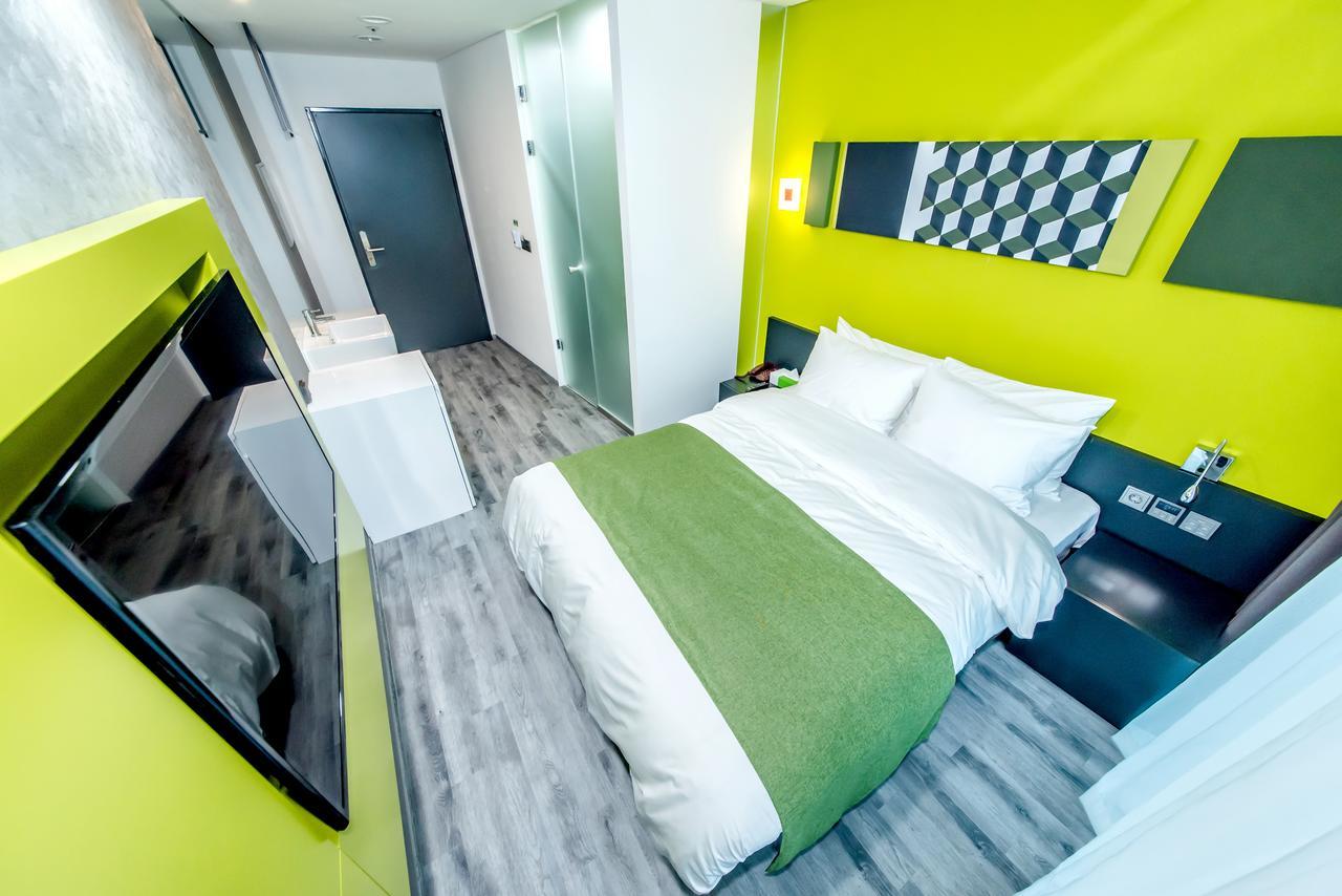 Co-Op City Hotel Seongsan Согвипхо Экстерьер фото
