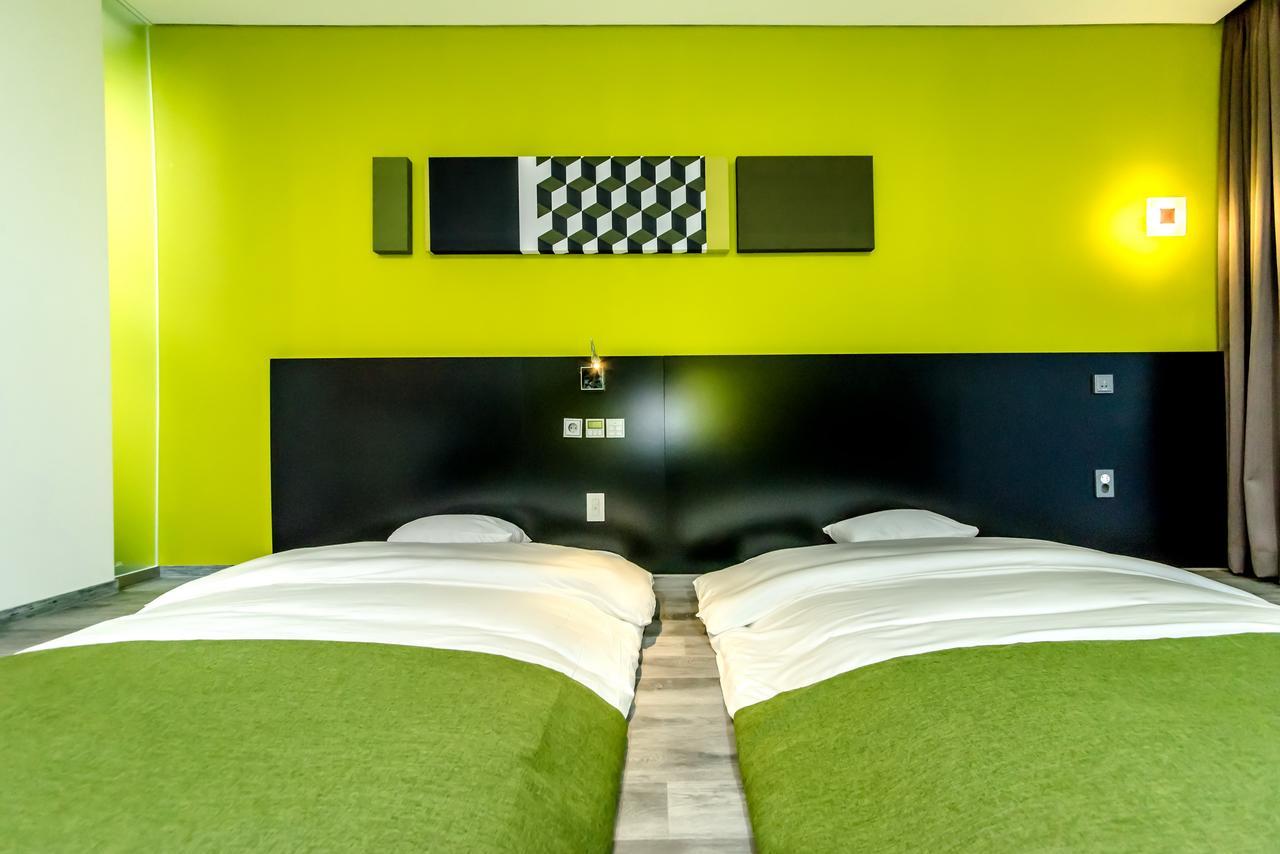 Co-Op City Hotel Seongsan Согвипхо Экстерьер фото