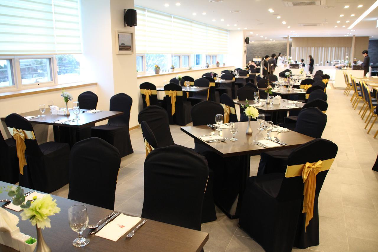 Co-Op City Hotel Seongsan Согвипхо Экстерьер фото