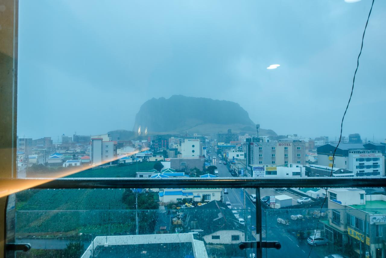 Co-Op City Hotel Seongsan Согвипхо Экстерьер фото