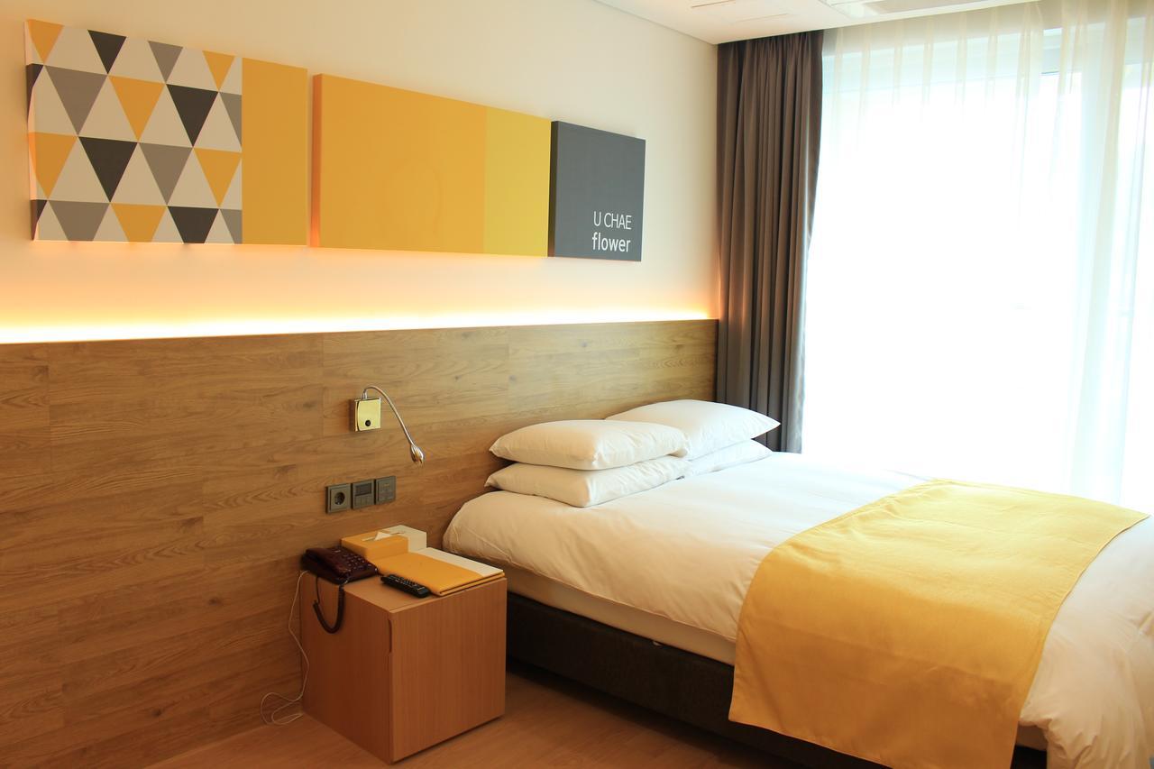Co-Op City Hotel Seongsan Согвипхо Экстерьер фото